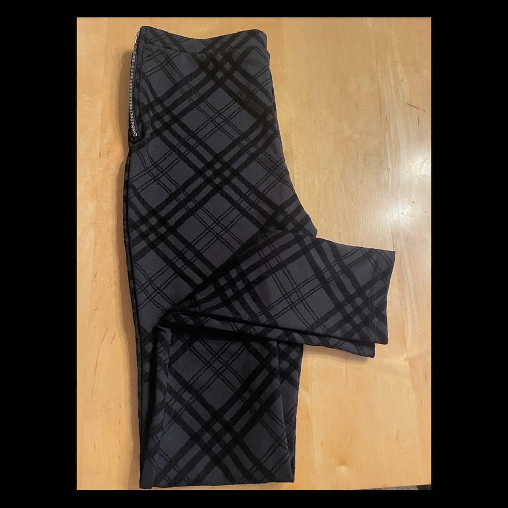Black Rue21 Plaid Striped Leggings M